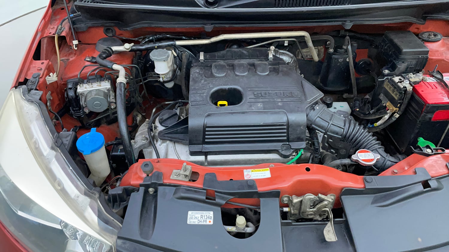Used 2016 Maruti Suzuki Celerio VXI (O) AMT Petrol Automatic engine ENGINE RIGHT SIDE VIEW