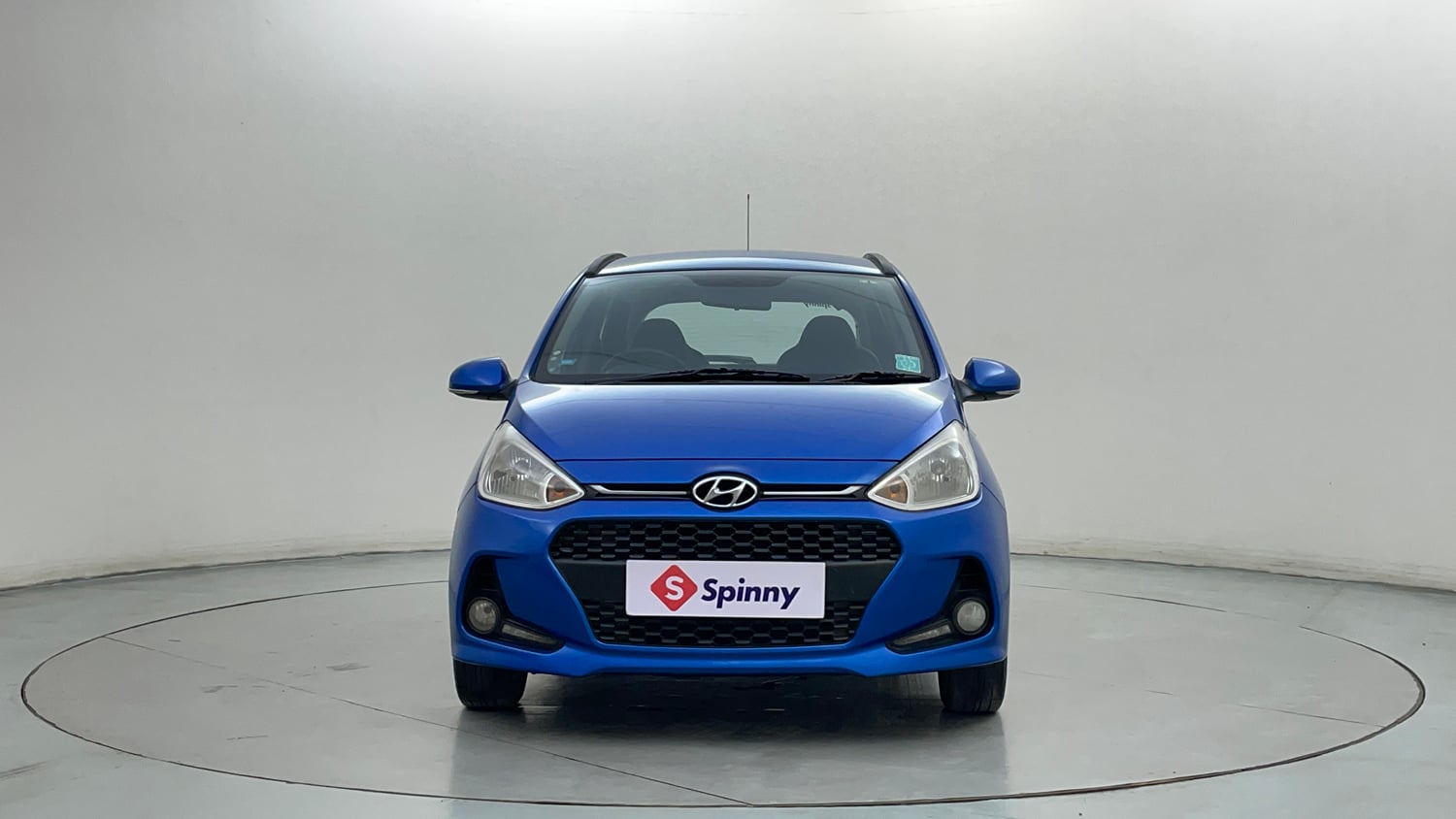 Used 2017 Hyundai Grand i10 Asta 1.2 Kappa VTVT Petrol Manual exterior FRONT VIEW