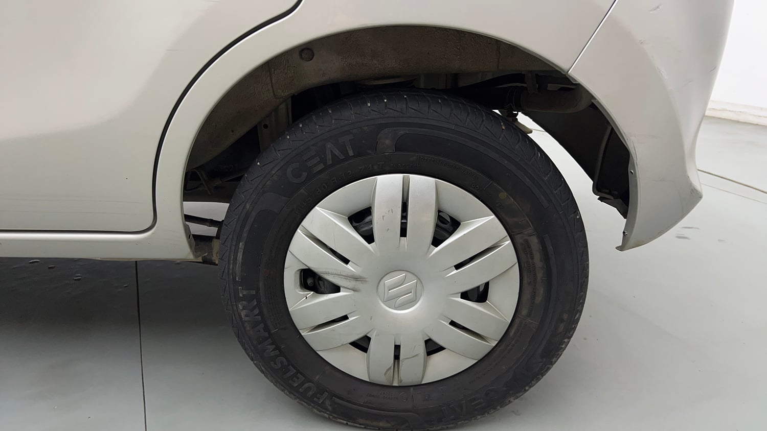 Used 2021 Maruti Suzuki Alto 800 LXi (O) Petrol Manual tyres LEFT REAR TYRE RIM VIEW