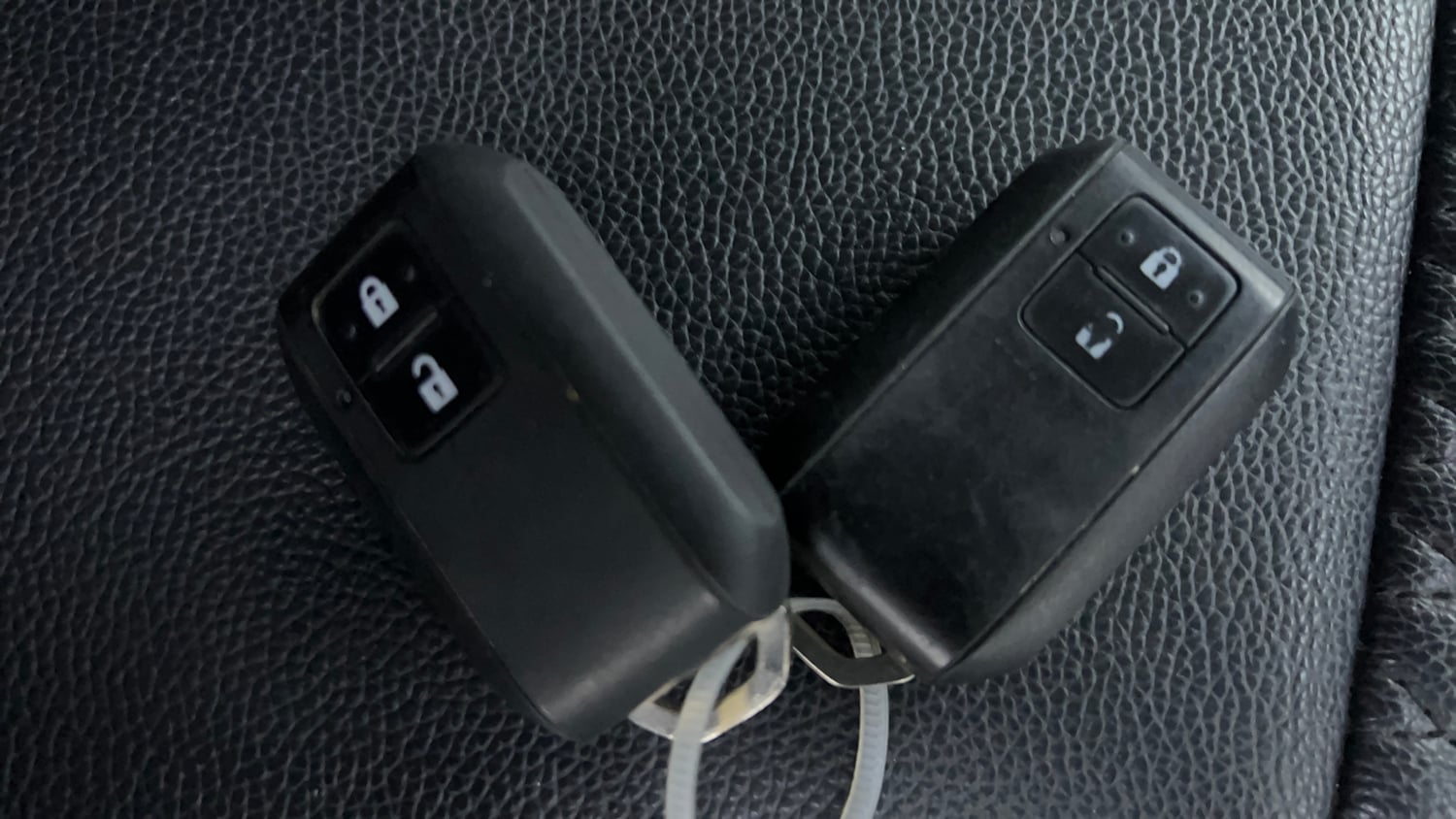 Used 2021 Maruti Suzuki Baleno Zeta Petrol Manual extra CAR KEY VIEW