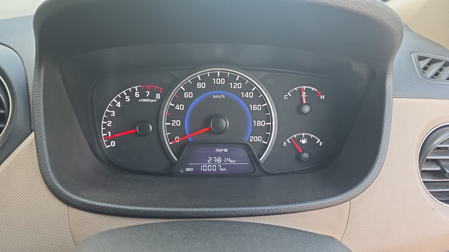Used 2018 Hyundai Grand i10 Magna 1.2 Kappa VTVT Petrol Manual interior CLUSTERMETER VIEW