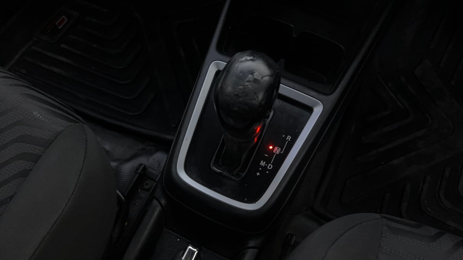 Used 2018 Maruti Suzuki Swift ZXi AMT Petrol Automatic interior GEAR  KNOB VIEW
