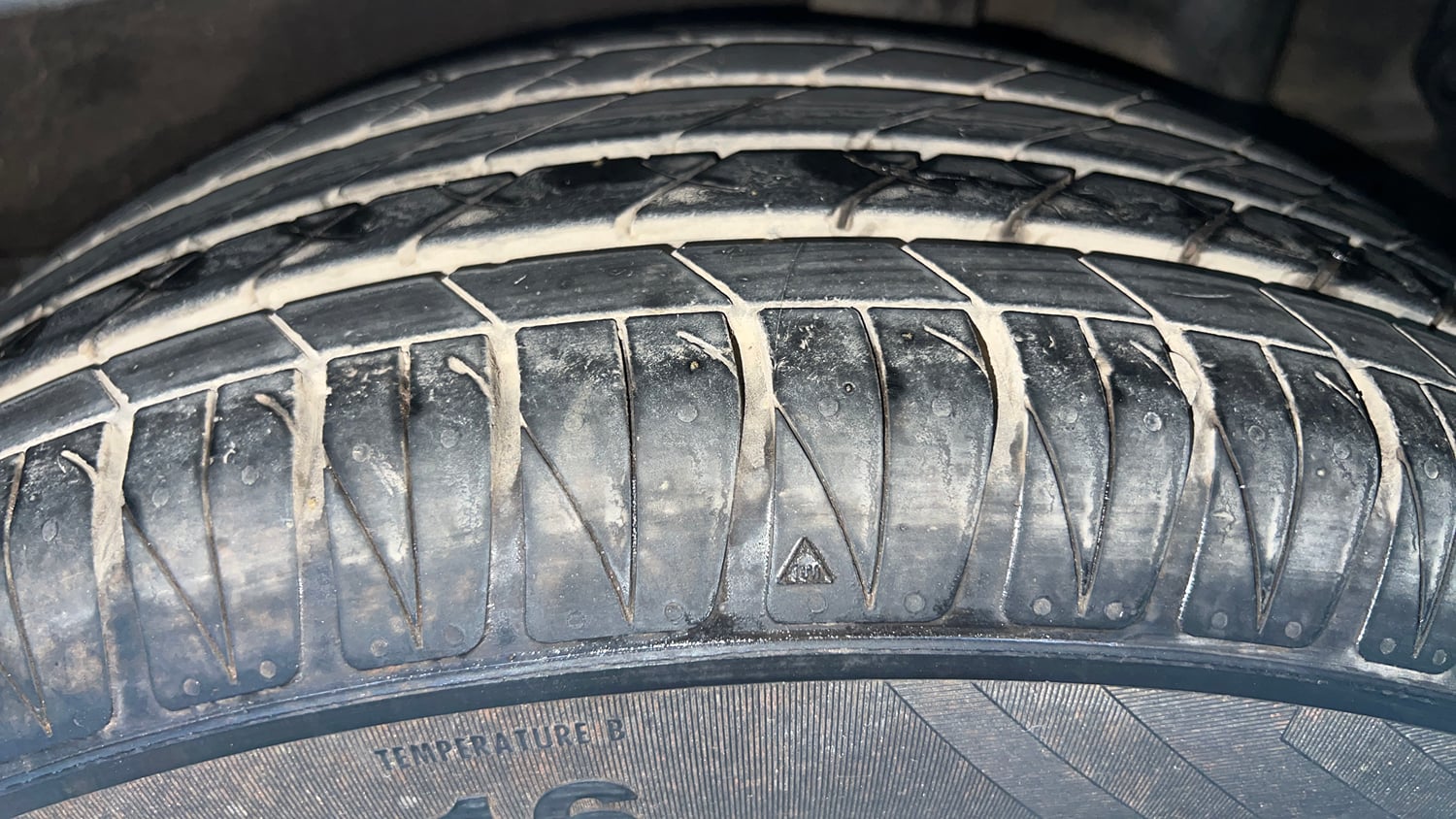 Used 2023 Kia Sonet HTK Plus 1.2 Petrol Manual tyres LEFT REAR TYRE TREAD VIEW