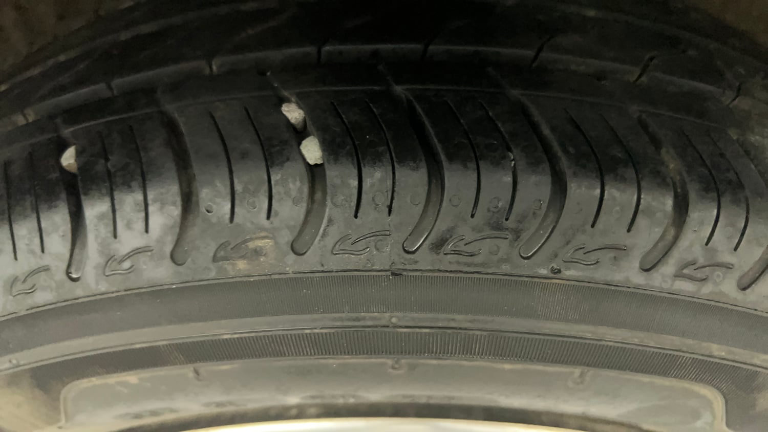 Used 2024 Honda Amaze VX 1.2 Petrol CVT Petrol Automatic tyres LEFT REAR TYRE TREAD VIEW