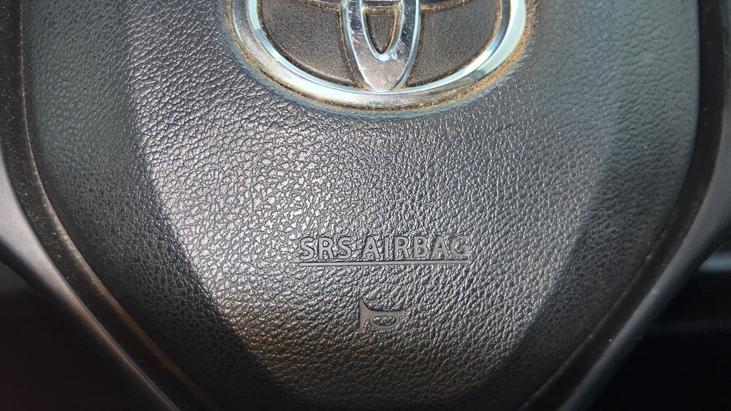 Used 2021 Toyota Urban Cruiser Mid Grade AT Petrol Automatic top_features Airbags