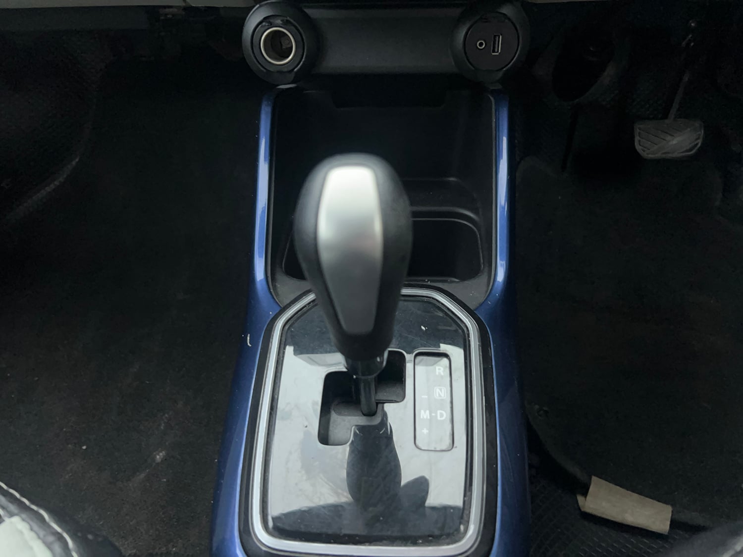 Used 2020 Maruti Suzuki Ignis Zeta 1.2 AMT Petrol Automatic interior GEAR  KNOB VIEW