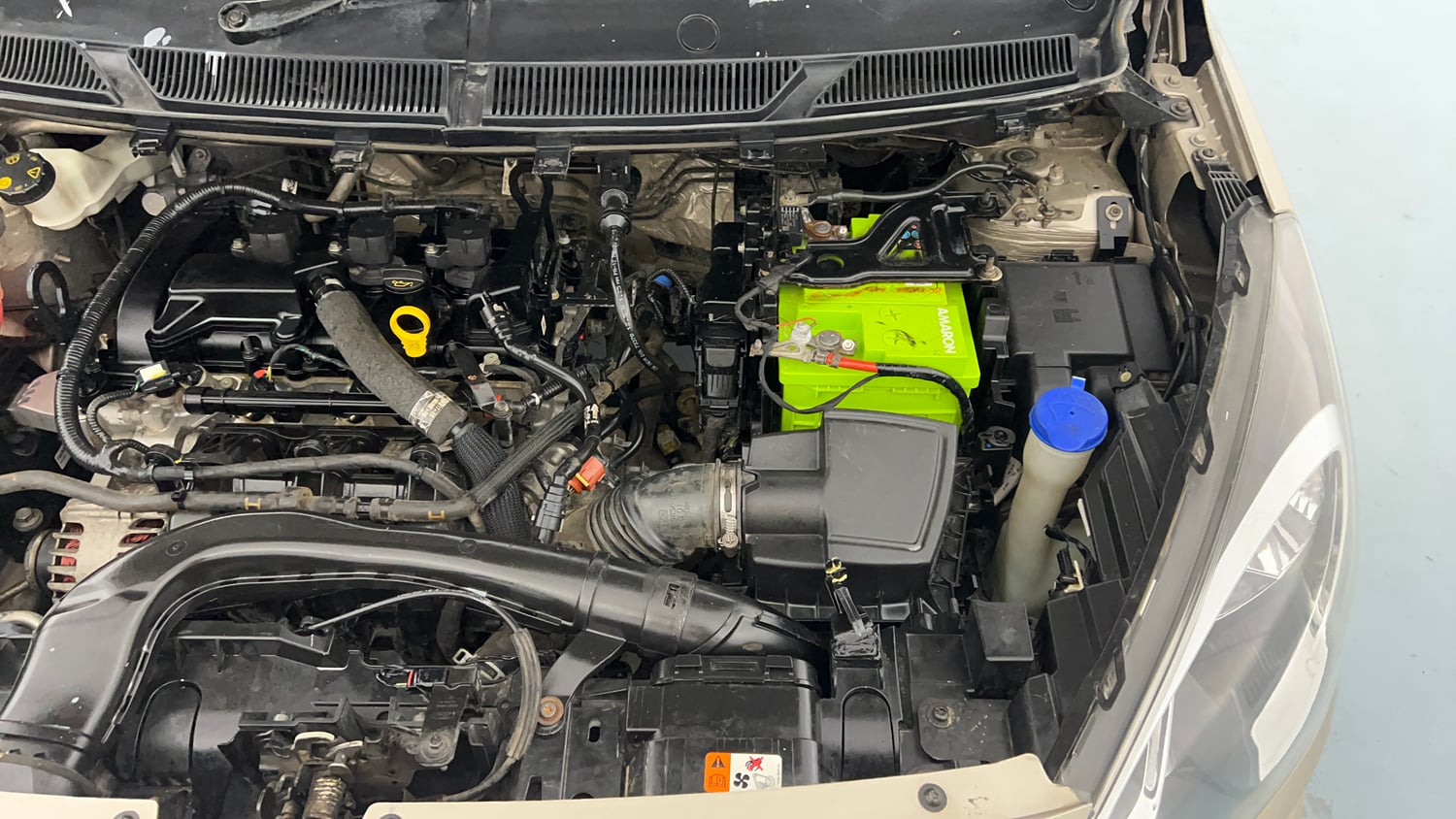 Used 2019 Ford Freestyle Titanium 1.2 Ti-VCT Petrol Manual engine ENGINE LEFT SIDE VIEW