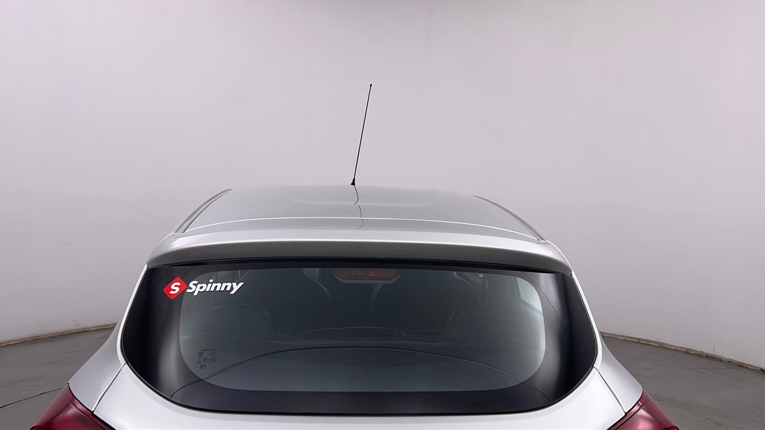 Used 2025 Renault Kwid RXT 1.0L AMT Petrol Automatic exterior BACK WINDSHIELD VIEW