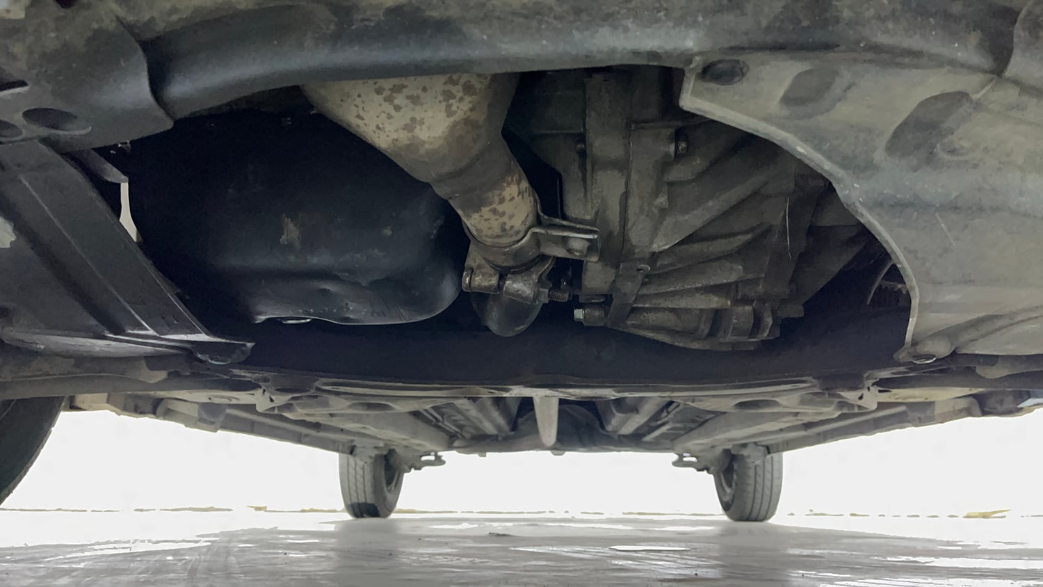 Used 2014 Maruti Suzuki Swift Dzire VDI Diesel Manual extra FRONT LEFT UNDERBODY VIEW