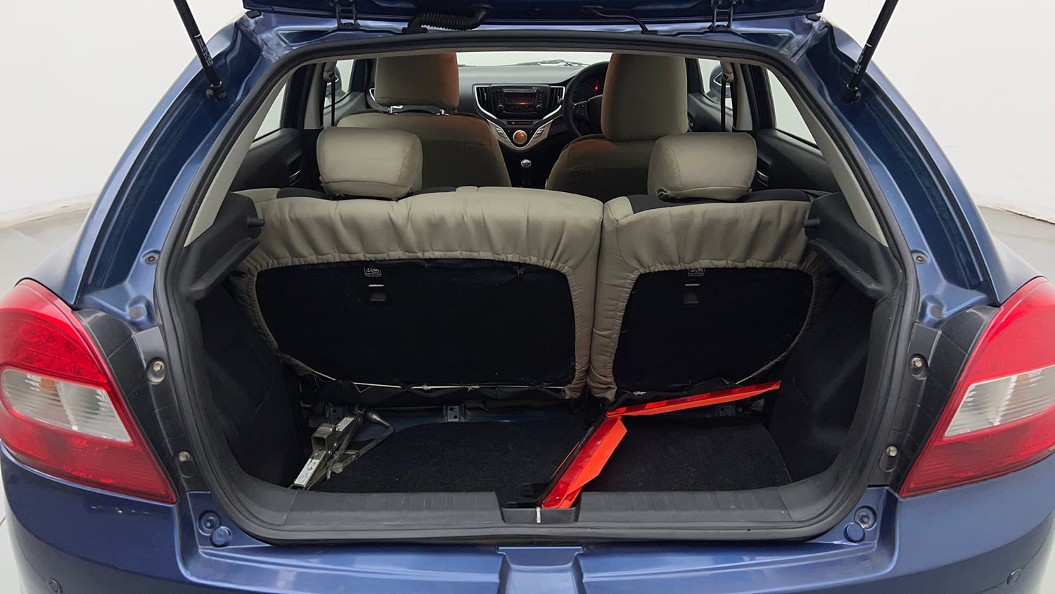 Used 2018 Maruti Suzuki Baleno Delta 1.2 Petrol Manual interior DICKY INSIDE VIEW