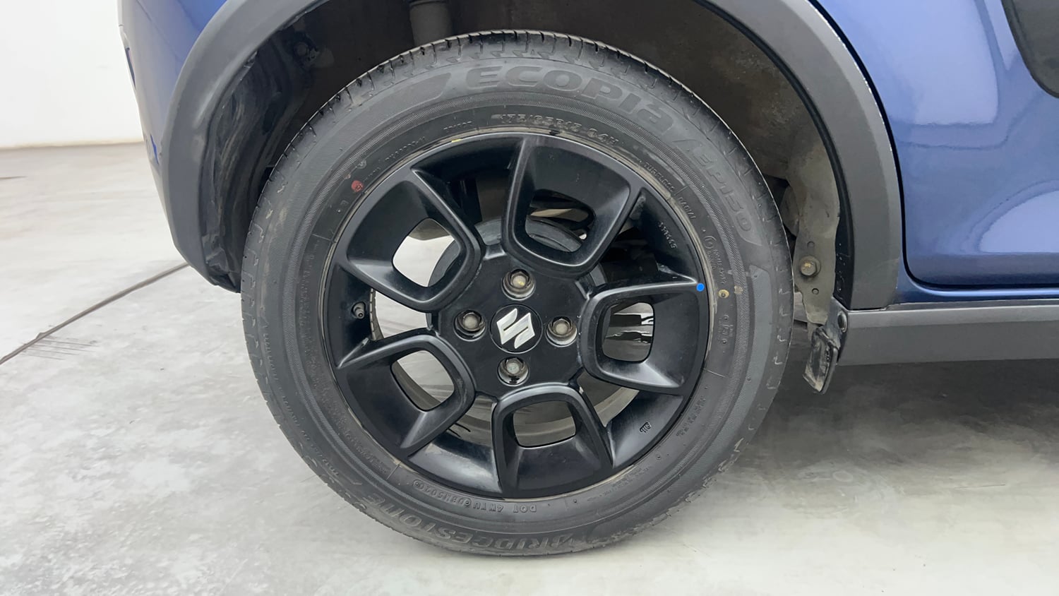 Used 2021 Maruti Suzuki Ignis Zeta 1.2 MT Petrol Manual tyres RIGHT REAR TYRE RIM VIEW