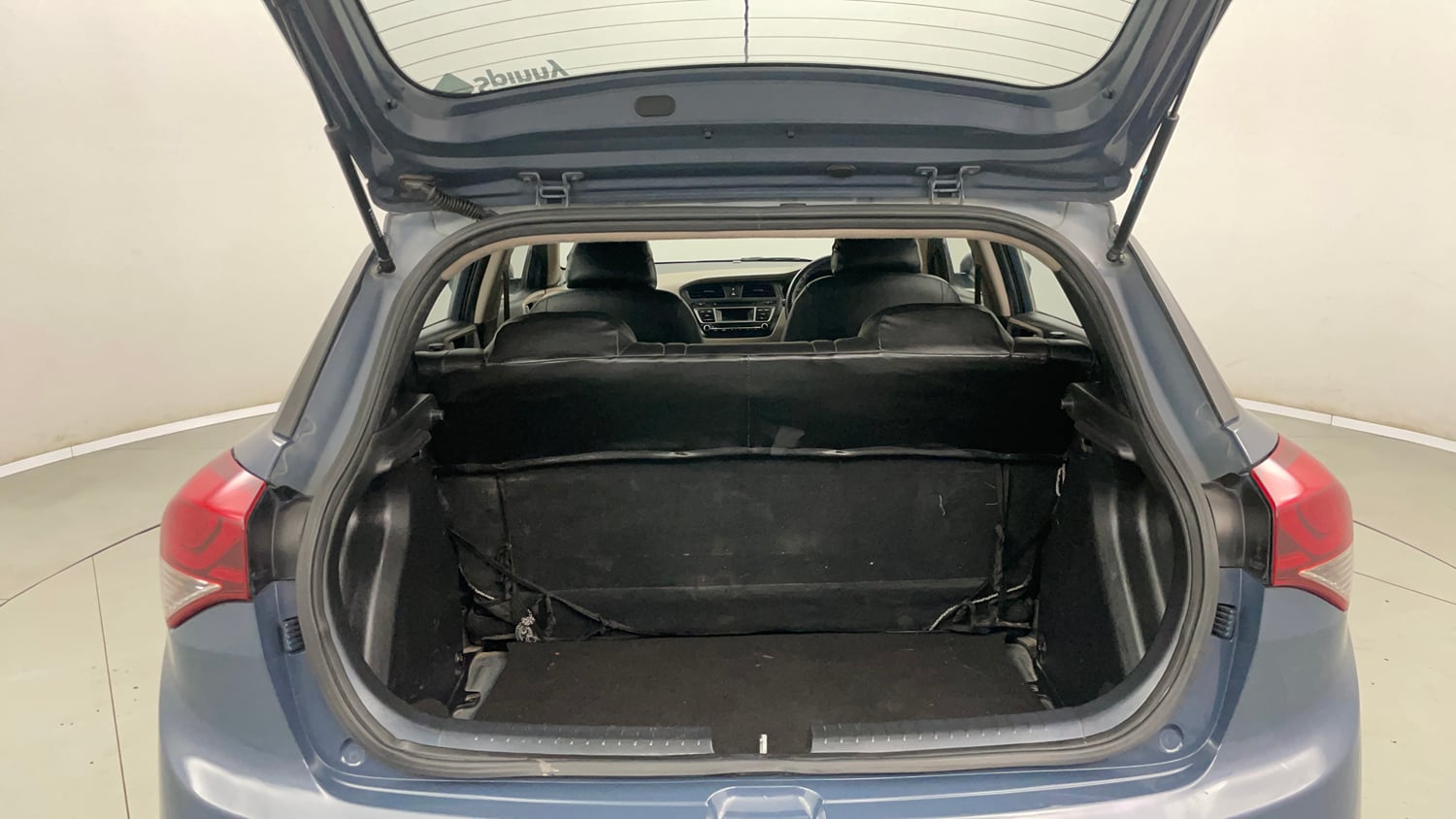Used 2015 Hyundai Elite i20 Sportz 1.2 Petrol Manual interior DICKY INSIDE VIEW