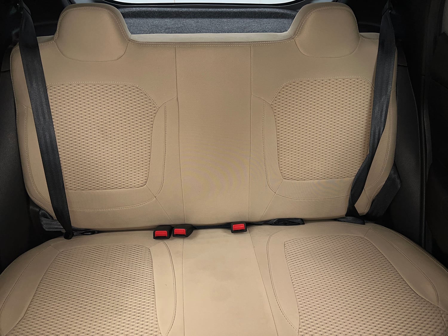 Used 2018 Renault Kwid 1.0 RXT Petrol Manual interior REAR SEAT CONDITION VIEW