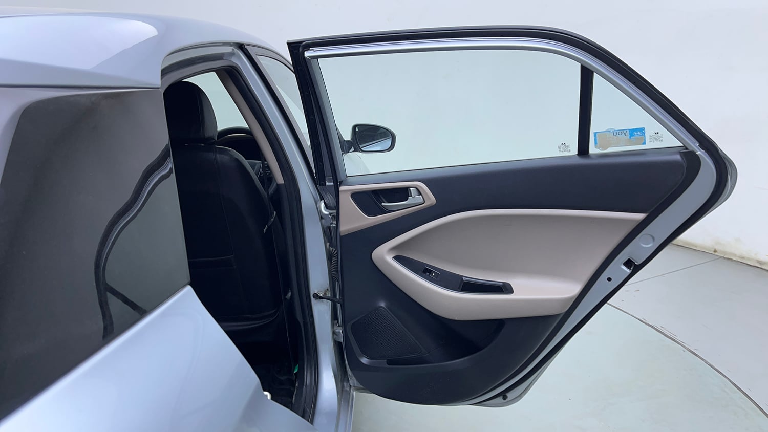 Used 2020 Hyundai Elite i20 Sportz Plus 1.2 Petrol Manual interior RIGHT REAR DOOR OPEN VIEW