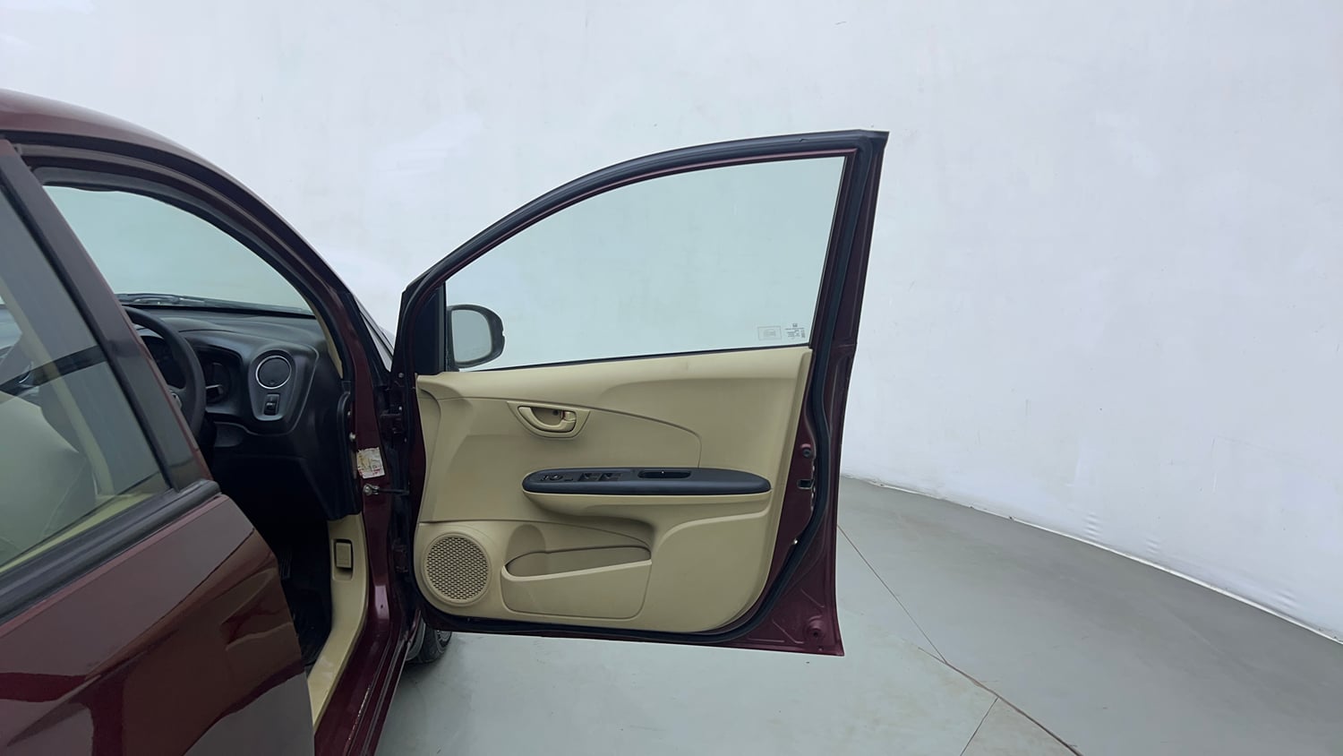 Used 2015 Honda Amaze 1.2 S i-VTEC Petrol Manual interior RIGHT FRONT DOOR OPEN VIEW
