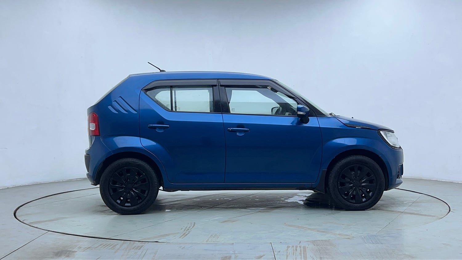 Used 2018 Maruti Suzuki Ignis Delta 1.2 MT Petrol Manual exterior RIGHT SIDE VIEW