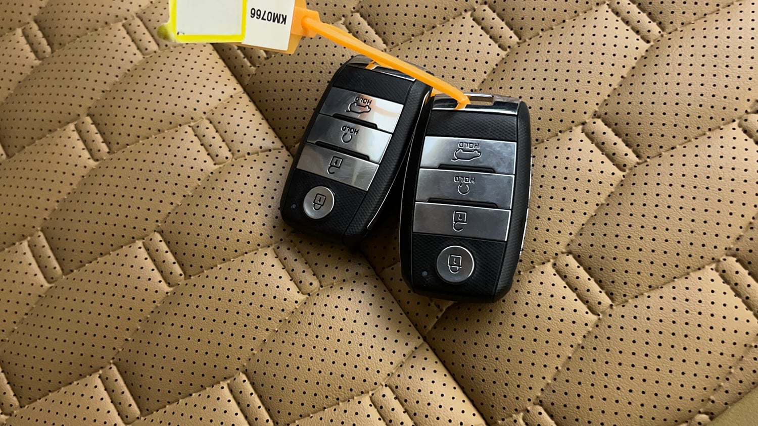 Used 2022 Kia Seltos HTX Plus 1.5 Diesel Diesel Manual extra CAR KEY VIEW