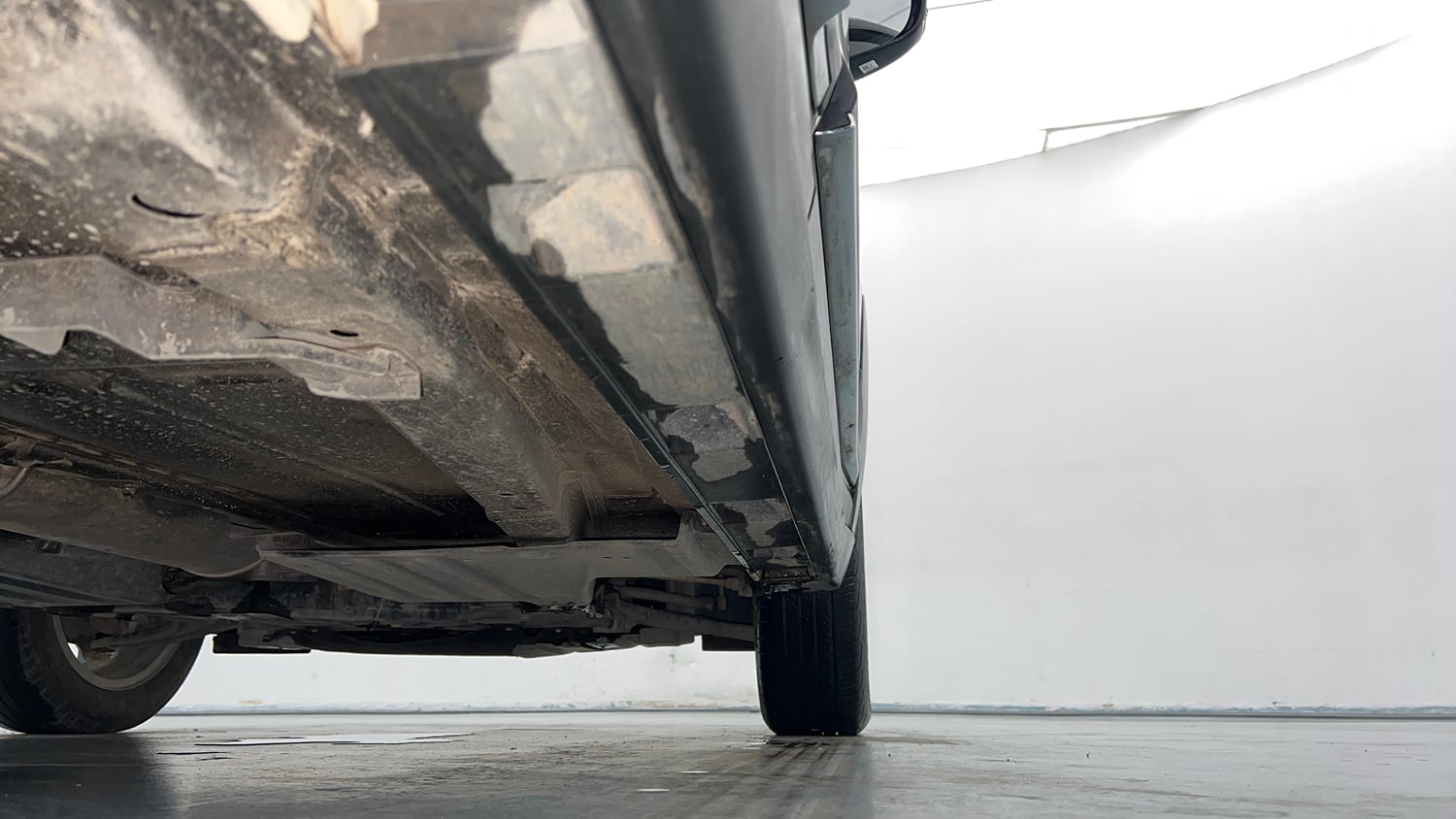 Used 2024 Maruti Suzuki Fronx Delta Plus 1.2L MT Petrol Manual extra REAR RIGHT UNDERBODY VIEW