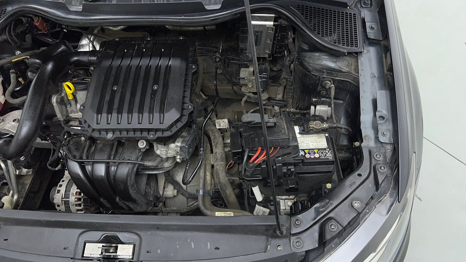 Used 2021 Volkswagen Polo Comfortline 1.0L MPI Petrol Manual engine ENGINE LEFT SIDE VIEW