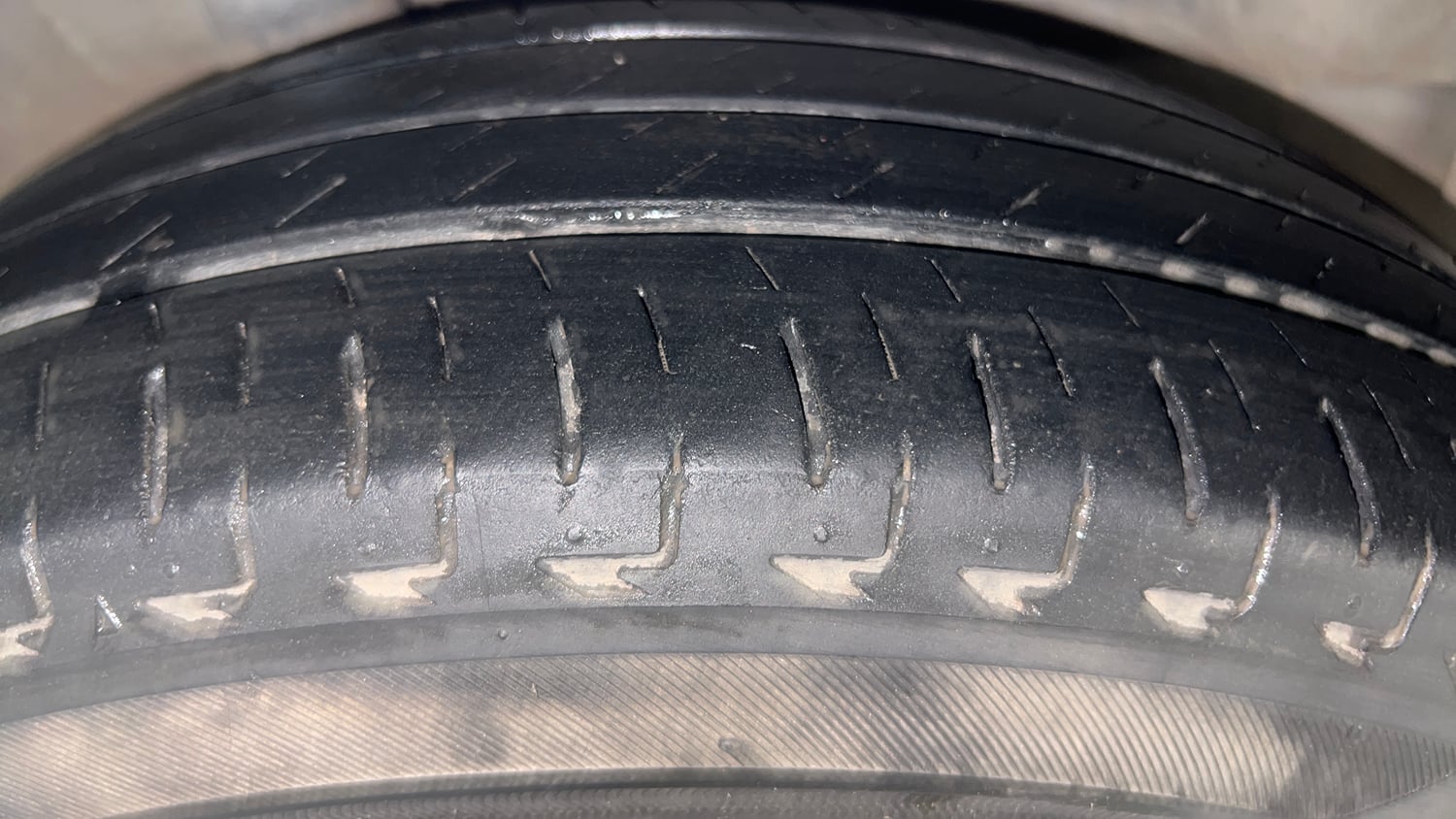 Used 2016 Honda City S Petrol Manual tyres RIGHT REAR TYRE TREAD VIEW