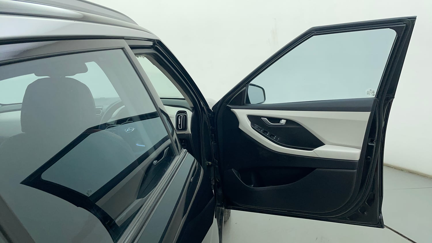 Used 2024 Hyundai Creta SX 1.5 Petrol Petrol Manual interior RIGHT FRONT DOOR OPEN VIEW
