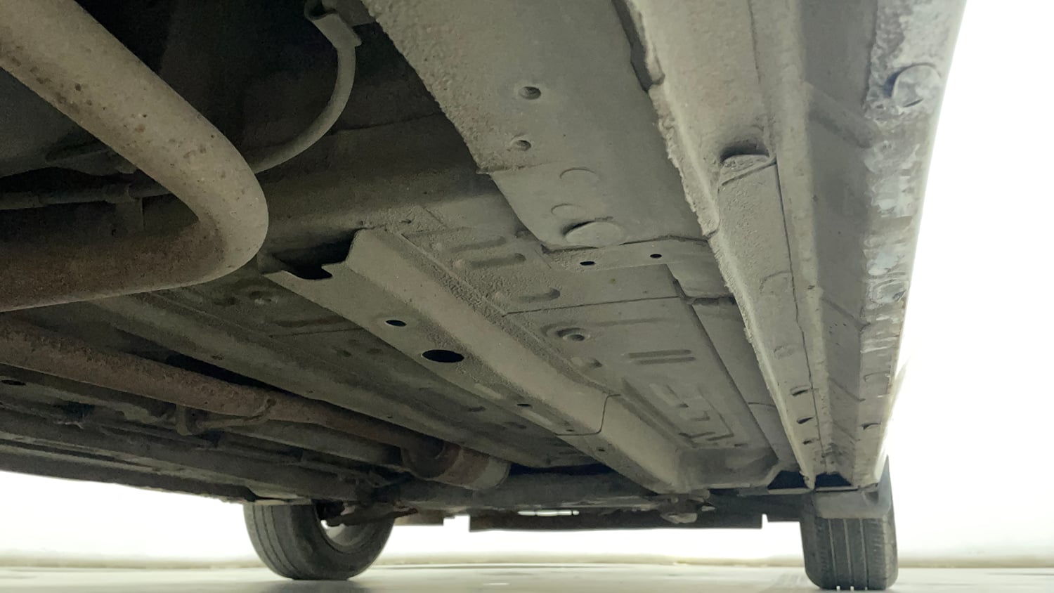Used 2022 Tata Altroz XZA Petrol Petrol Automatic extra REAR RIGHT UNDERBODY VIEW