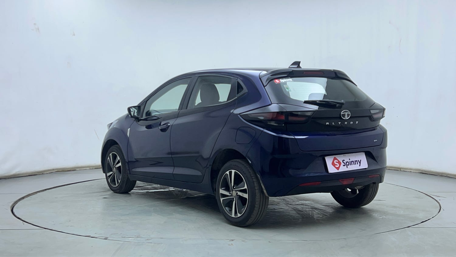 Used 2023 Tata Altroz XZA Plus (S) Petrol Automatic exterior LEFT REAR CORNER VIEW