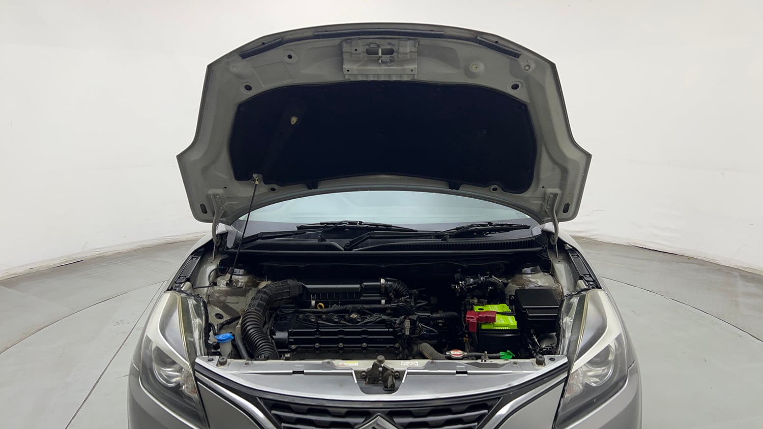 Used 2017 Maruti Suzuki Baleno Alpha 1.2 Petrol Manual engine ENGINE & BONNET OPEN FRONT VIEW