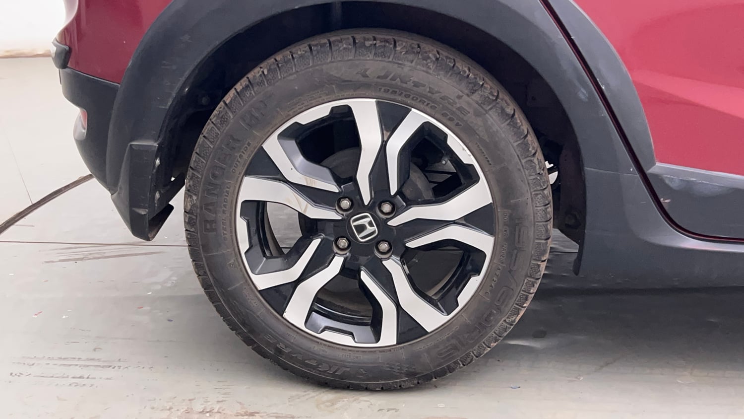 Used 2020 Honda WR-V VX MT Petrol Petrol Manual tyres RIGHT REAR TYRE RIM VIEW