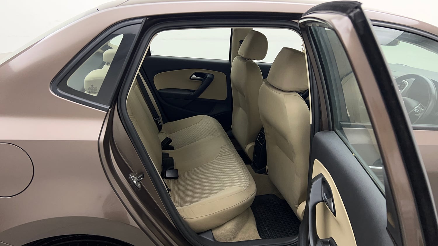 Used 2017 Volkswagen Ameo Highline1.2L (P) Petrol Manual interior RIGHT SIDE REAR DOOR CABIN VIEW