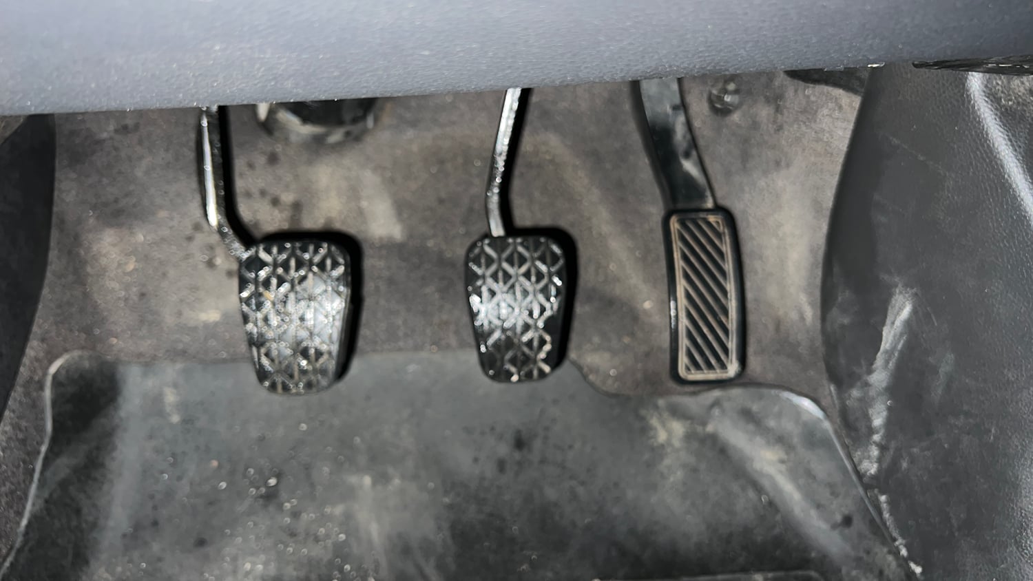 Used 2019 Ford Freestyle Titanium 1.2 Ti-VCT Petrol Manual interior PEDALS VIEW
