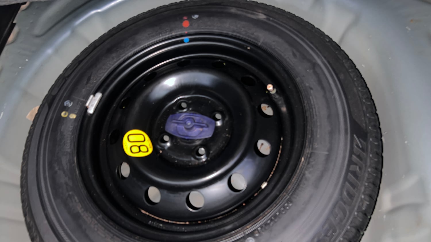 Used 2018 Maruti Suzuki Swift ZXi AMT Petrol Automatic tyres SPARE TYRE VIEW