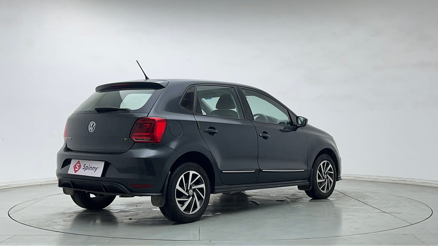 Used 2021 Volkswagen Polo Comfortline 1.0L MPI Petrol Manual exterior RIGHT REAR CORNER VIEW