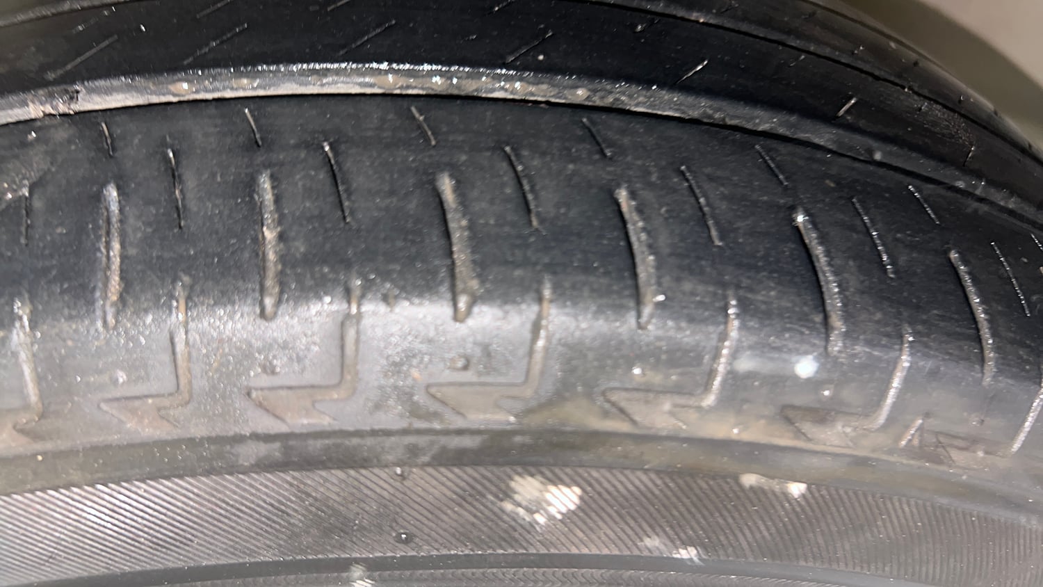Used 2016 Honda City S Petrol Manual tyres LEFT REAR TYRE TREAD VIEW