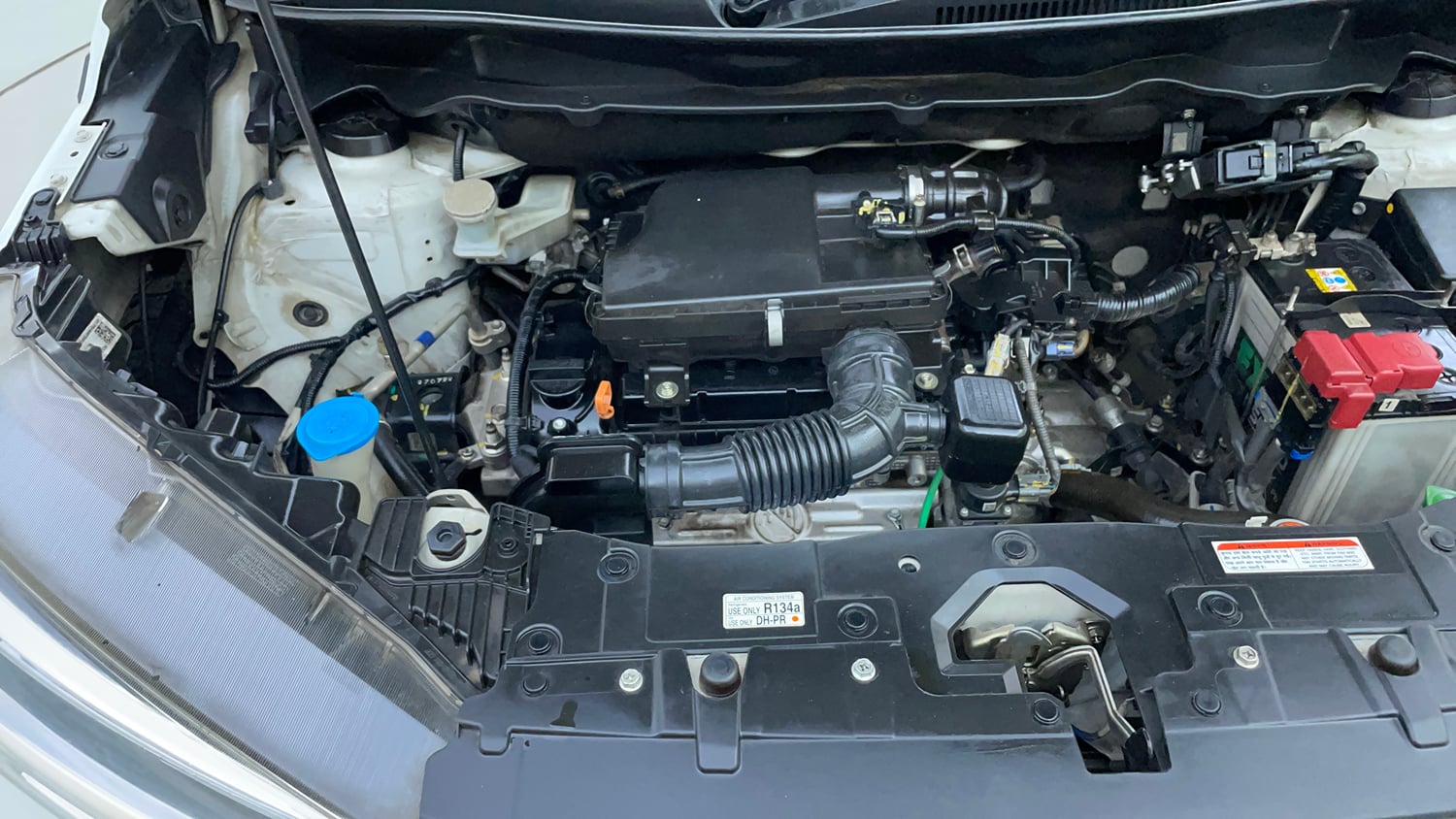 Used 2022 Maruti Suzuki XL6 Alpha Plus AT Petrol Petrol Automatic engine ENGINE RIGHT SIDE VIEW
