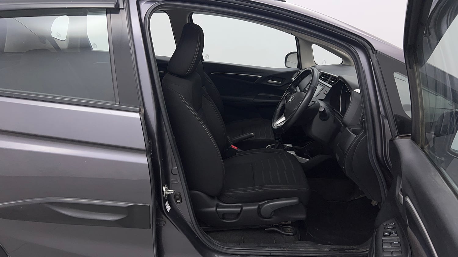 Used 2022 Honda WR-V VX MT Petrol Petrol Manual interior RIGHT SIDE FRONT DOOR CABIN VIEW