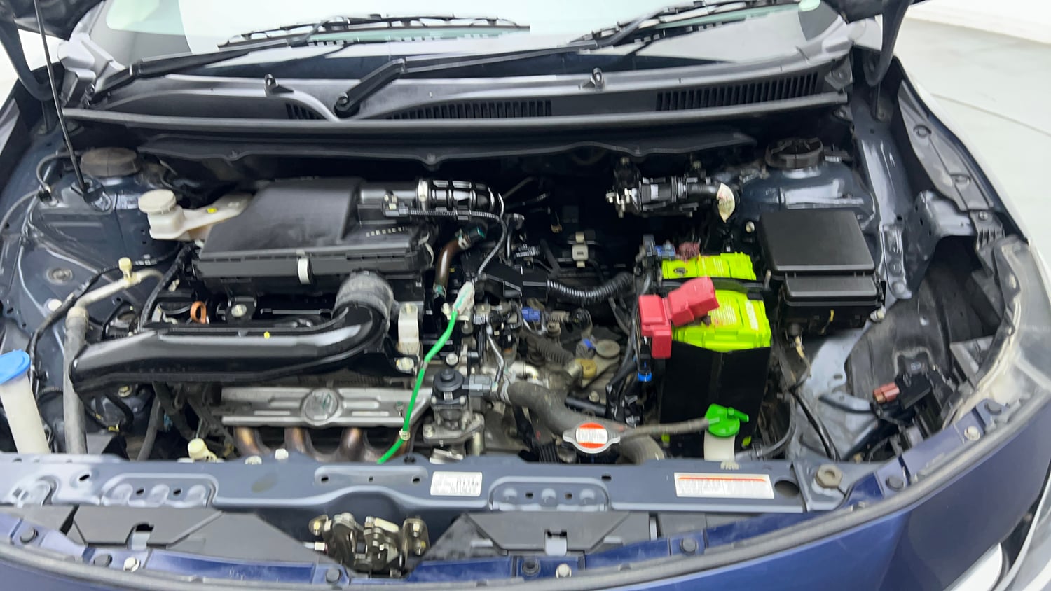 Used 2022 Maruti Suzuki Baleno Delta MT Petrol Manual engine ENGINE LEFT SIDE VIEW