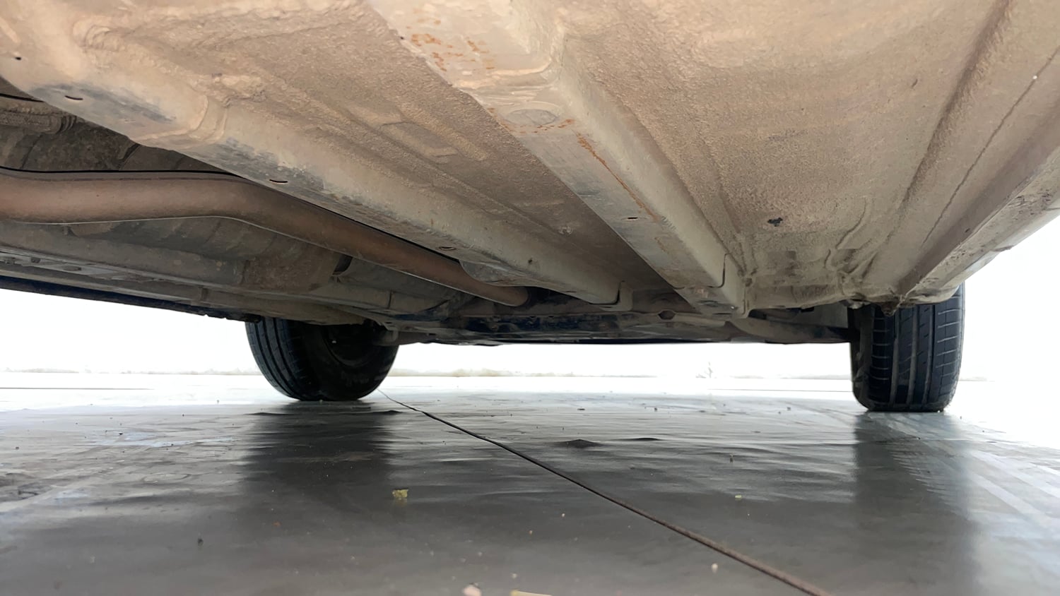 Used 2015 Hyundai Elite i20 Sportz 1.2 Petrol Manual extra REAR RIGHT UNDERBODY VIEW