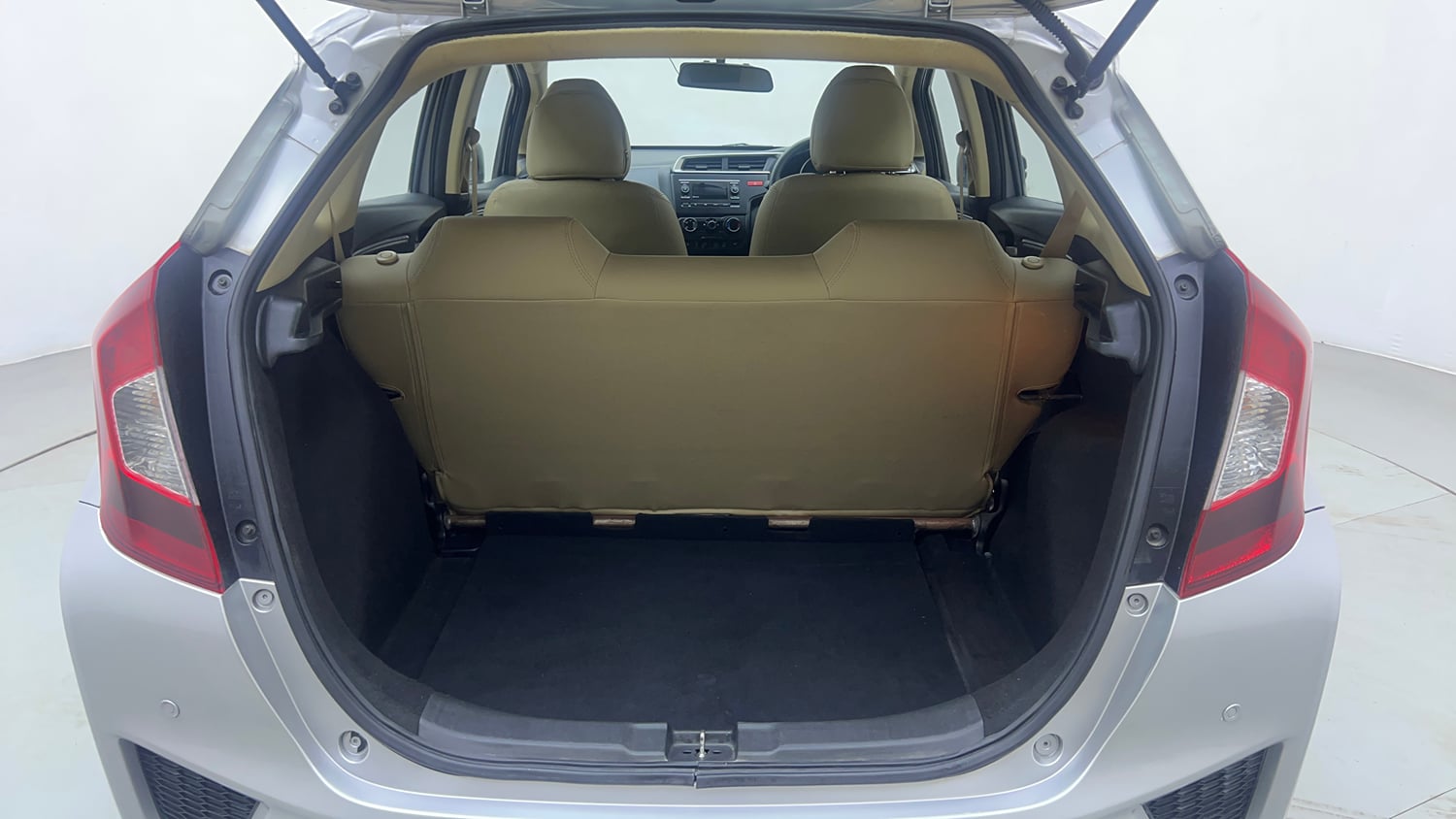 Used 2016 Honda Jazz S Petrol Petrol Manual interior DICKY INSIDE VIEW