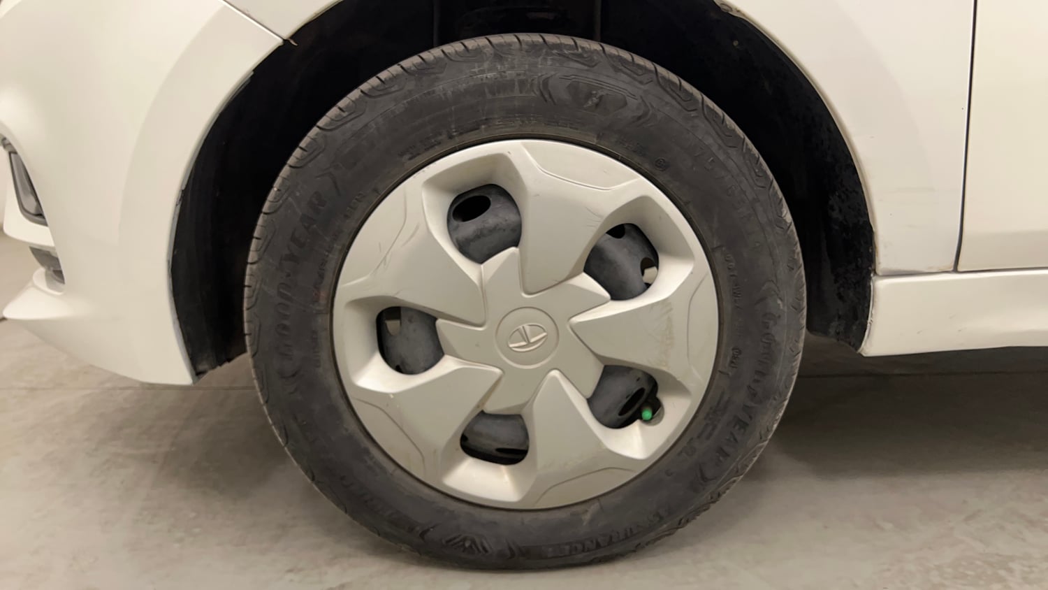 Used 2021 Tata Tiago XT Petrol Manual tyres LEFT FRONT TYRE RIM VIEW