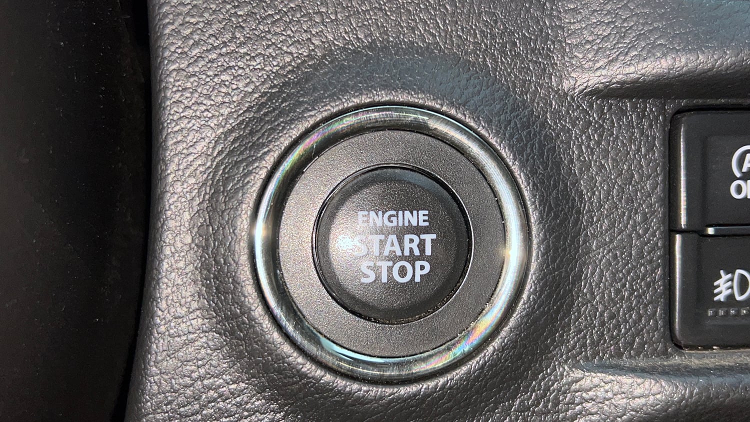 Used 2021 Toyota Urban Cruiser Mid Grade AT Petrol Automatic top_features Keyless start