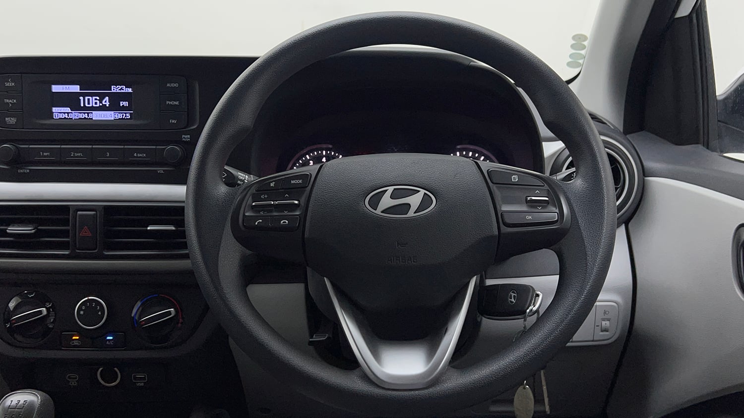Used 2025 Hyundai Grand i10 Nios Magna 1.2 Kappa Petrol Manual interior STEERING VIEW