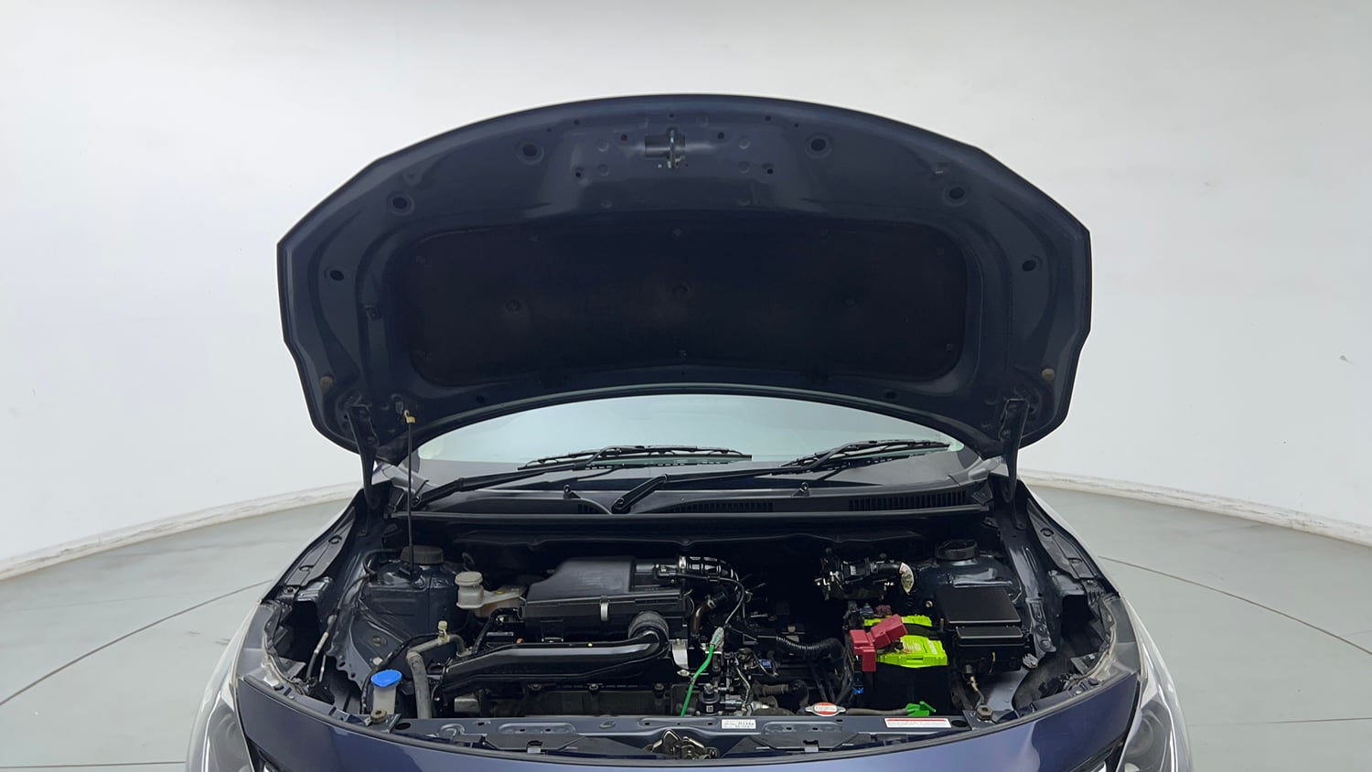 Used 2022 Maruti Suzuki Baleno Delta MT Petrol Manual engine ENGINE & BONNET OPEN FRONT VIEW