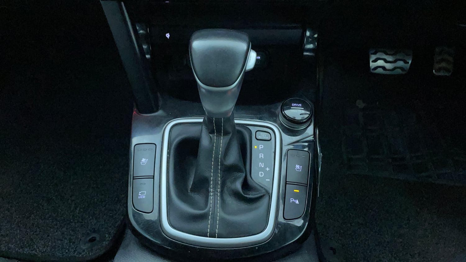 Used 2023 Kia Seltos GTX Plus 1.5 Turbo Petrol DCT Petrol Automatic interior GEAR  KNOB VIEW