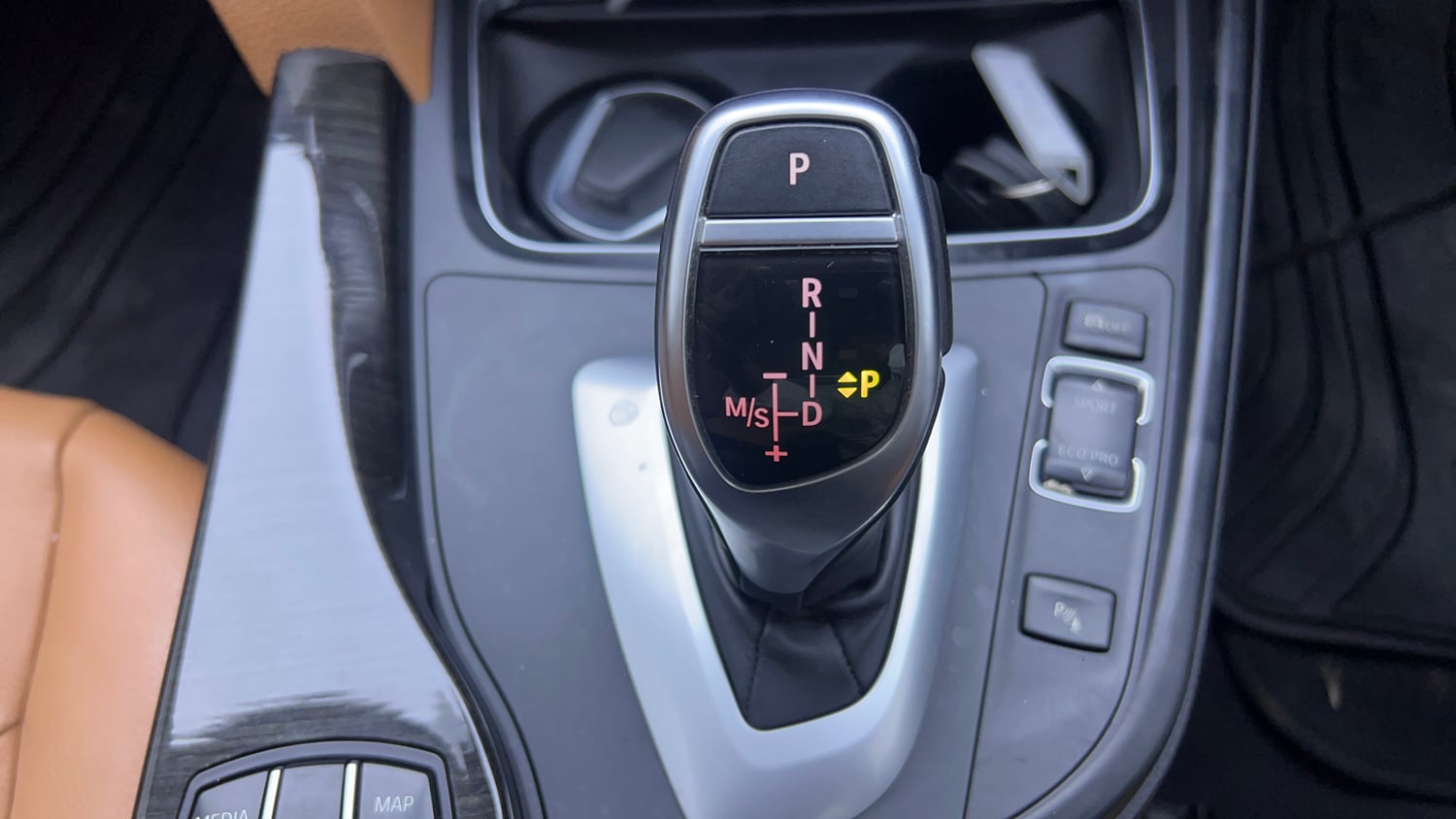 Used 2018 BMW 3 Series 320d Luxury Line Diesel Automatic interior GEAR  KNOB VIEW