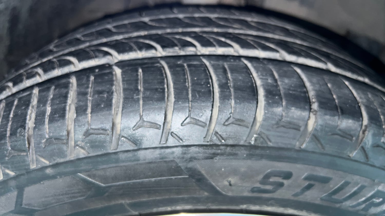 Used 2023 Honda City V Petrol CVT Petrol Automatic tyres RIGHT FRONT TYRE TREAD VIEW