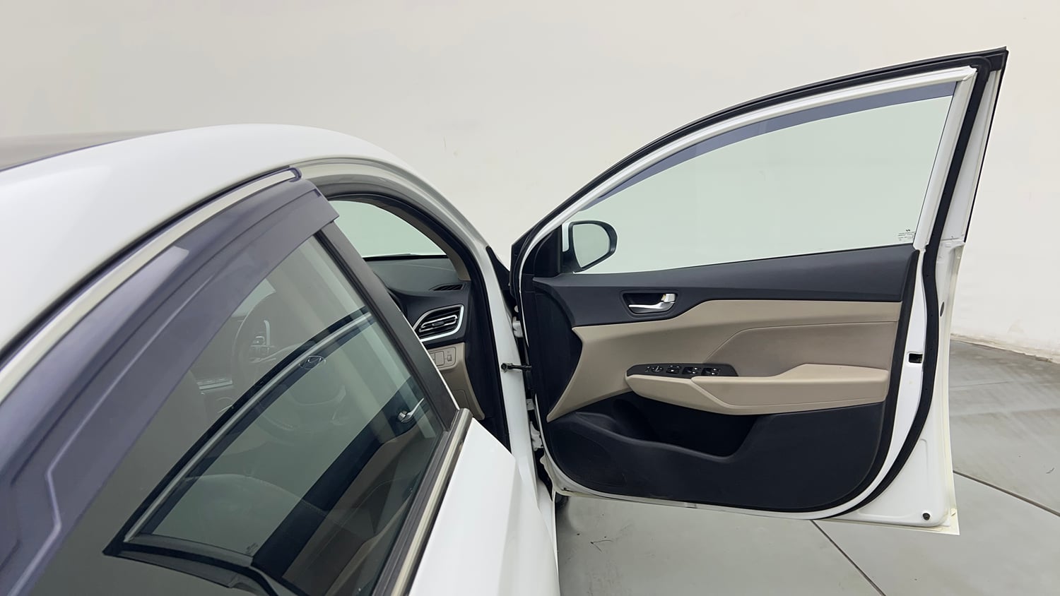 Used 2022 Hyundai Verna S Plus 1.5 VTVT Petrol Manual interior RIGHT FRONT DOOR OPEN VIEW