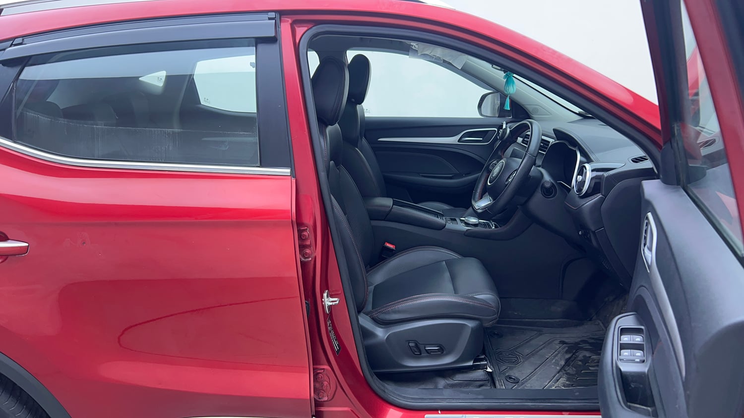 Used 2023 MG Motors ZS EV Exclusive Electric Automatic interior RIGHT SIDE FRONT DOOR CABIN VIEW