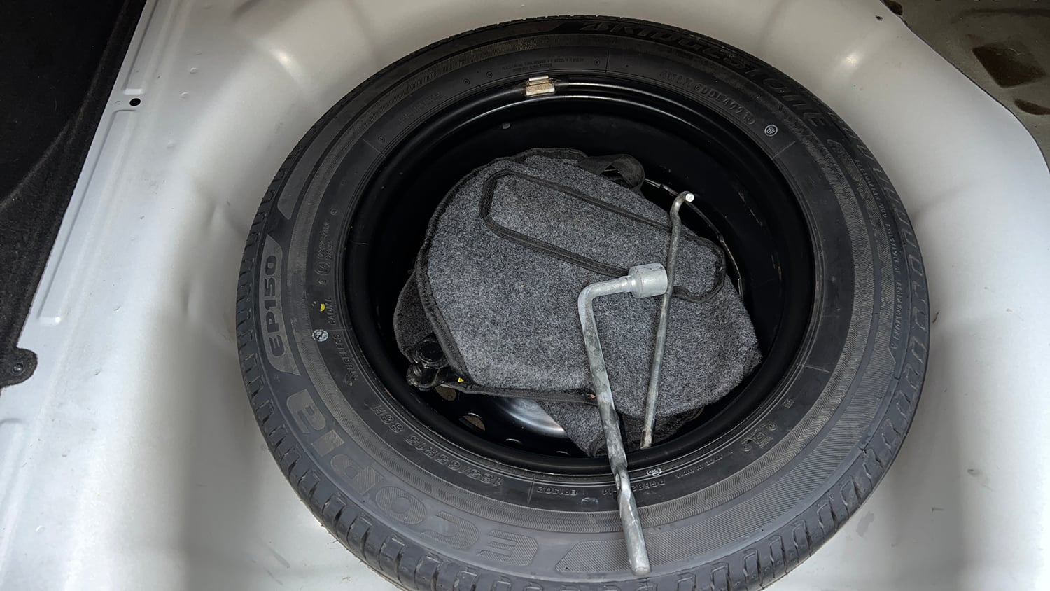 Used 2022 Hyundai Verna S Plus 1.5 VTVT Petrol Manual tyres SPARE TYRE VIEW