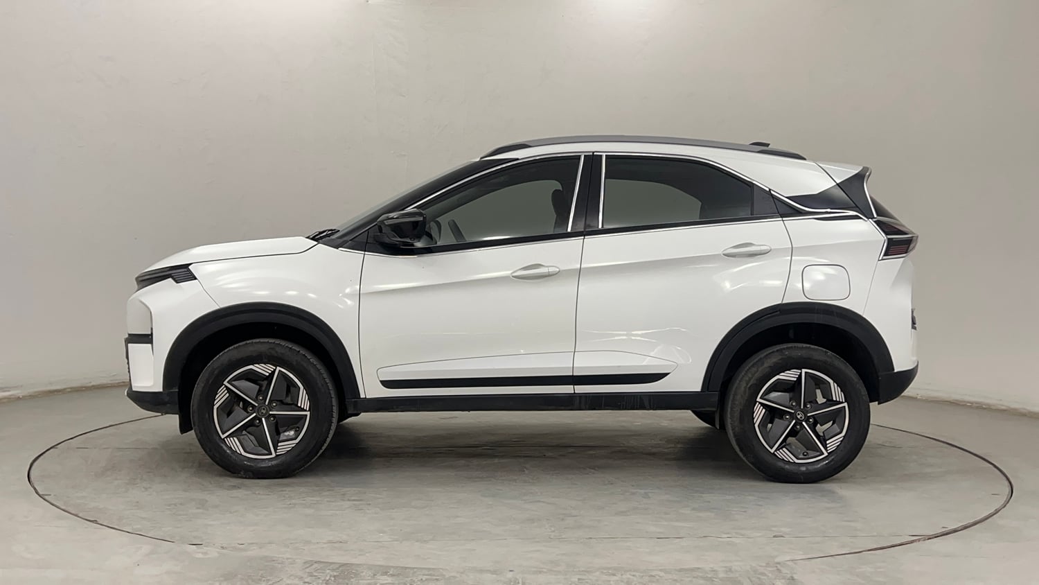 Used 2024 Tata Nexon Creative Plus S 1.2 Revotron Petrol 6AMT Petrol Automatic exterior LEFT SIDE VIEW